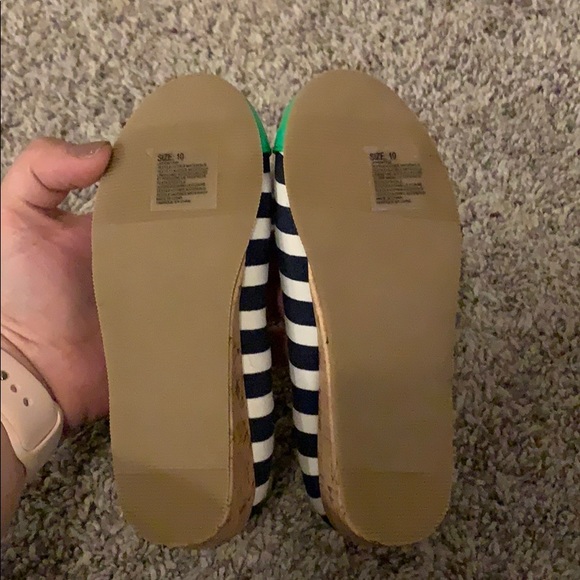 Striped Small Wedge Heels - Picture 5 of 5